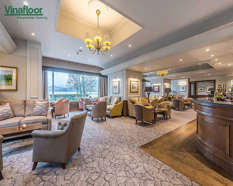 Với phân phối thảm khách sạn 5 sao, bạn sẽ có nhiều lựa chọn về chất liệu, màu sắc và thiết kế để lựa chọn phù hợp với không gian và phong cách của khách sạn của mình. Chất lượng đảm bảo, giá cả hợp lý, đảm bảo sẽ làm hài lòng khách hàng khó tính nhất.
